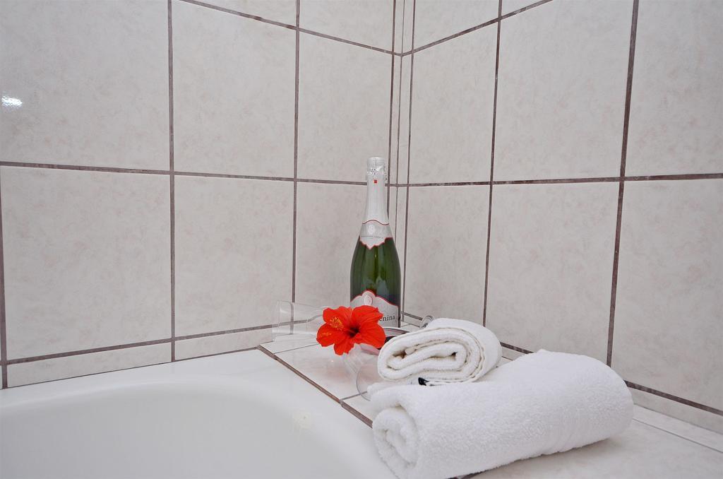 Apartment Tonkica Vodice Eksteriør billede