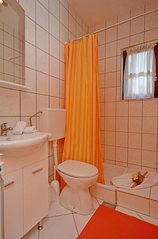 Apartment Tonkica Vodice Eksteriør billede