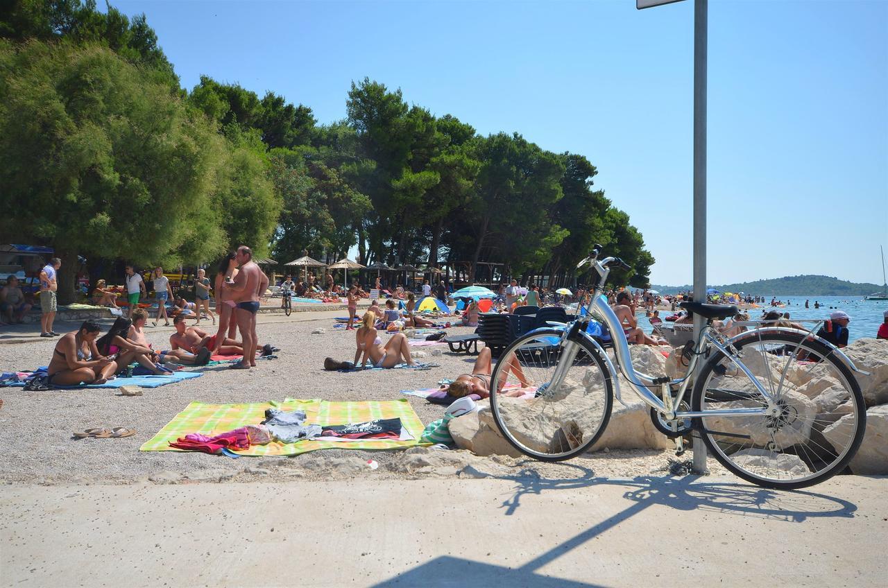 Apartment Tonkica Vodice Eksteriør billede